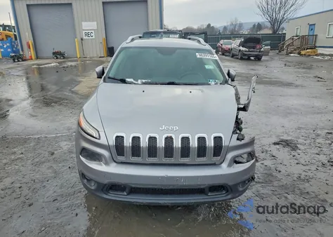 2015 Jeep Cherokee Latitude z USA, uszkodzony, nr VIN 1C4PJMCB0FW534136